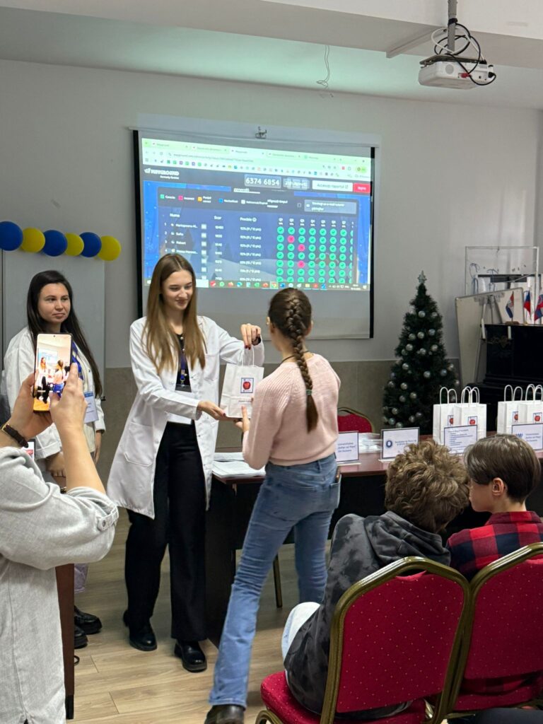 WhatsApp Image 2025-12-18 at 19.00.37